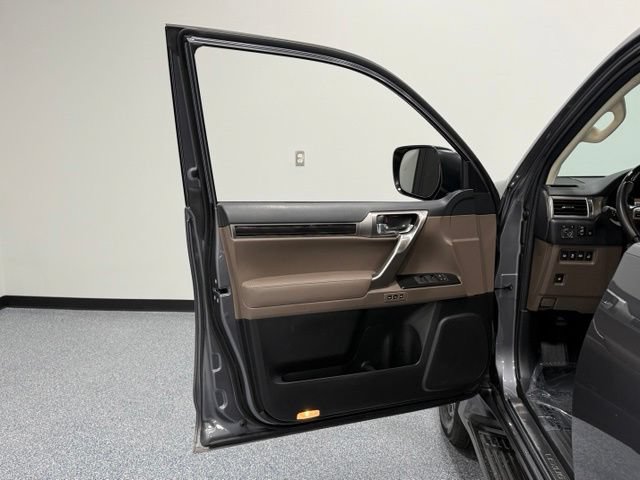 Used 2022 Lexus GX 460 Premium AWD/4WD image 13