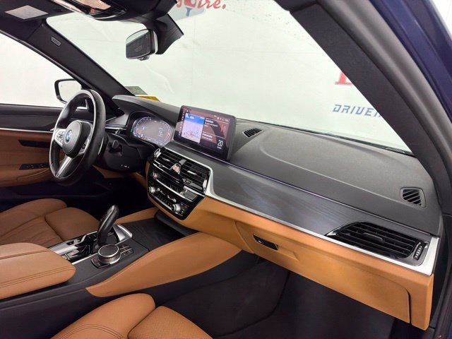 Used 2021 BMW 540i w/ M Sport Package RWD image 36