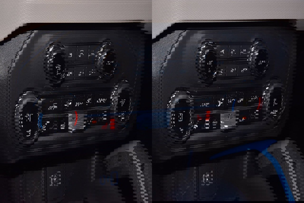 Certified 2023 Ford Bronco Wildtrak image 33