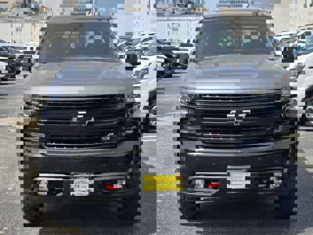 Used 2020 Chevrolet Silverado 1500 LT Trail Boss image 3