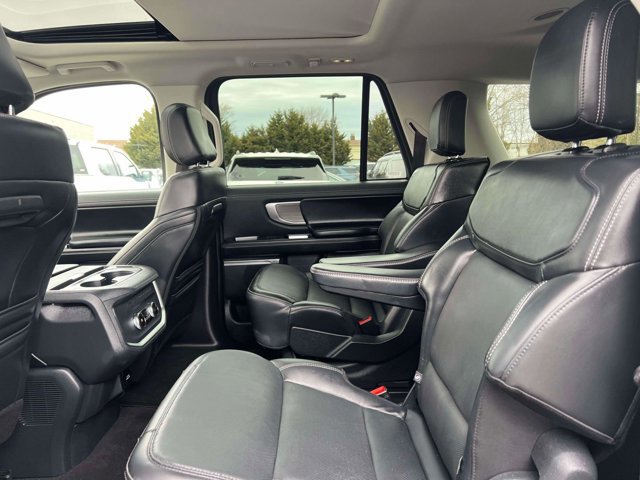 Certified 2025 Ford Expedition Max Platinum image 14