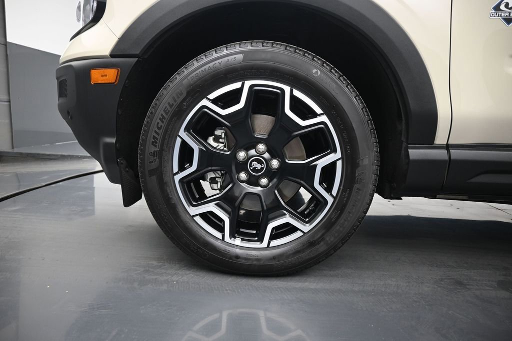 Certified 2025 Ford Bronco Sport Outer Banks w/ Outer Banks Tech Package+ AWD/4WD image 25