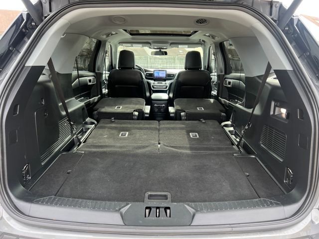 Certified 2023 Ford Explorer XLT w/ Equipment Group 202A AWD/4WD image 30