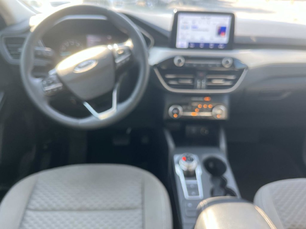Certified 2021 Ford Escape SE w/ Convenience Package FWD image 16