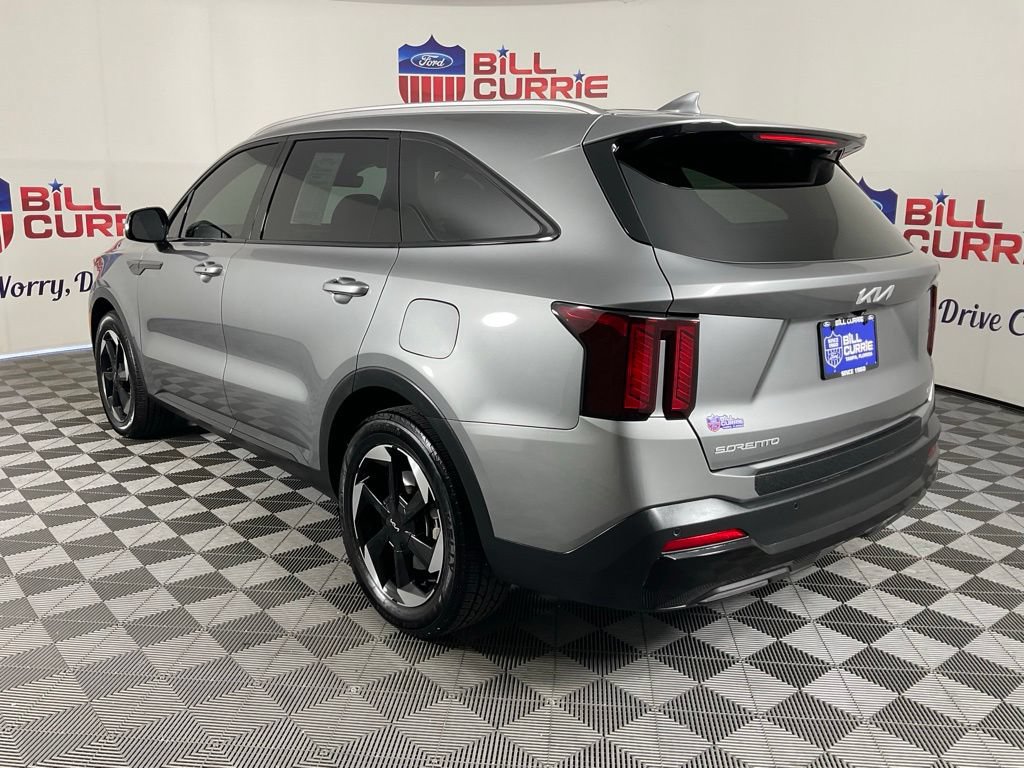 Used 2025 Kia Sorento EX AWD/4WD image 5