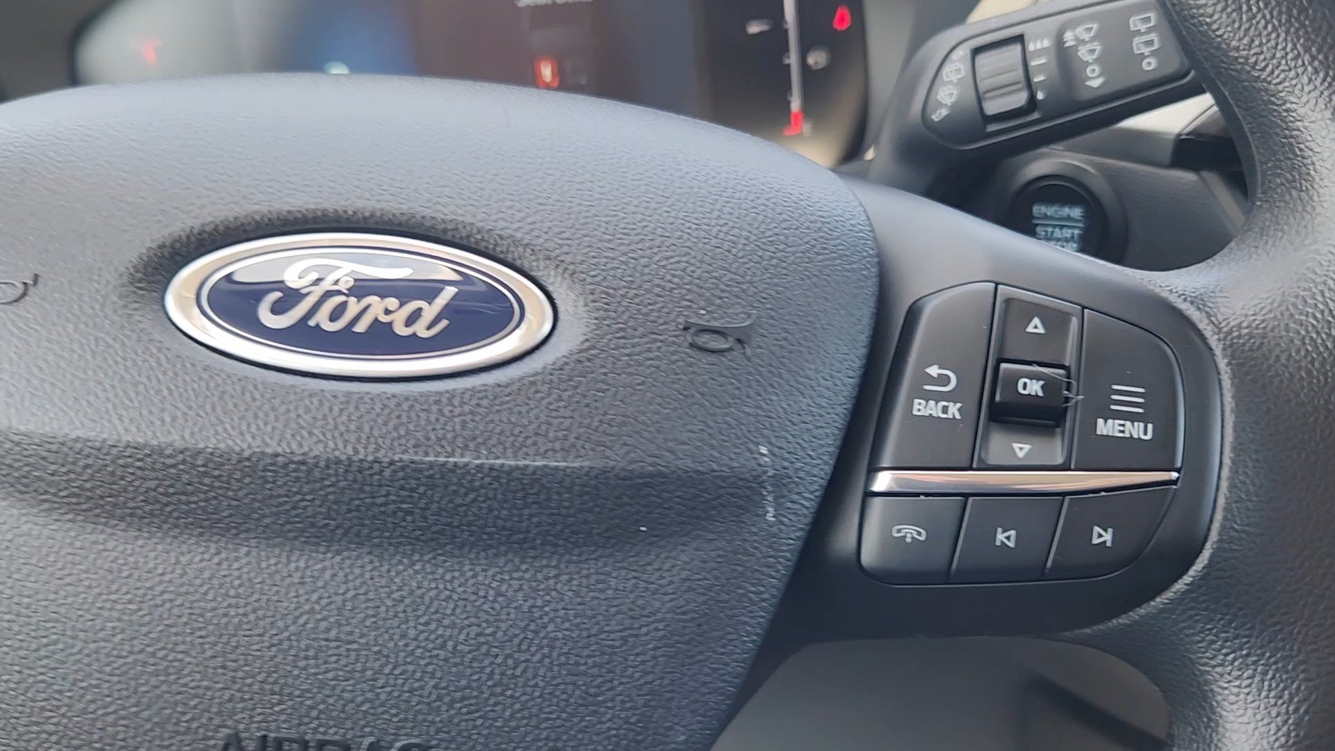 Certified 2025 Ford Escape Active AWD/4WD image 14