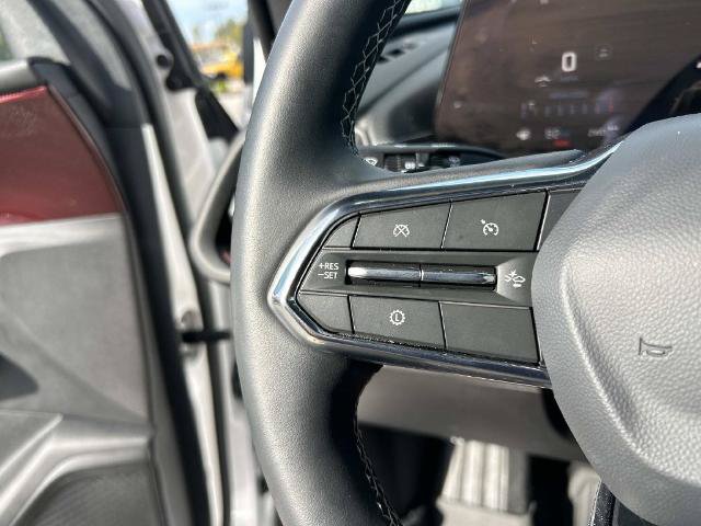 Used 2025 Chevrolet Traverse Z71 w/ Driver Confidence Package AWD/4WD image 31