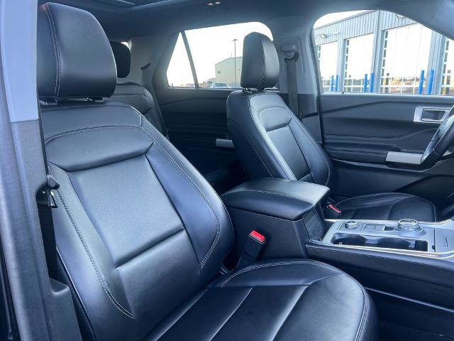 Certified 2023 Ford Explorer XLT w/ Equipment Group 202A image 31