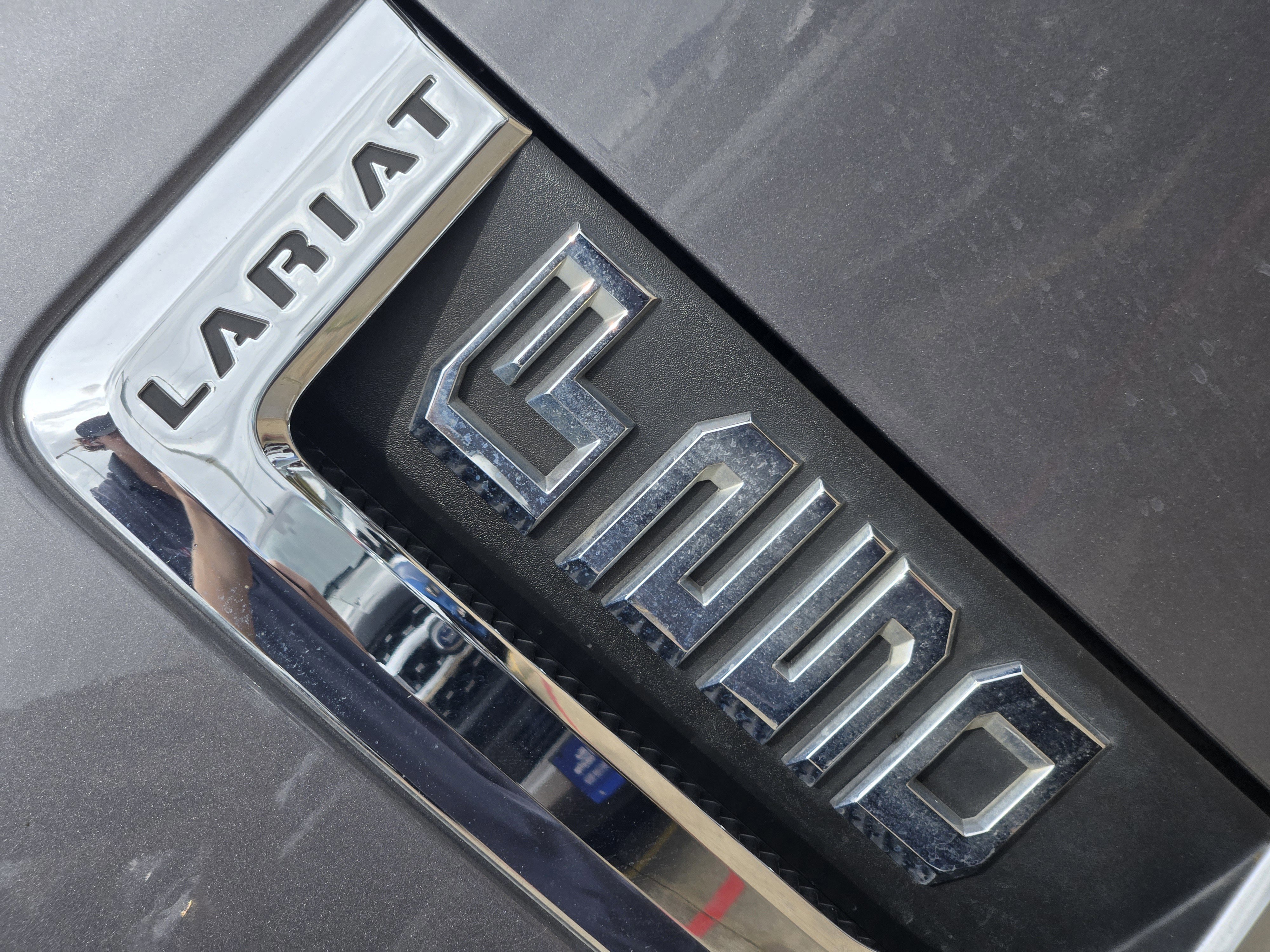 Certified 2022 Ford F250 Lariat w/ Chrome Package image 8