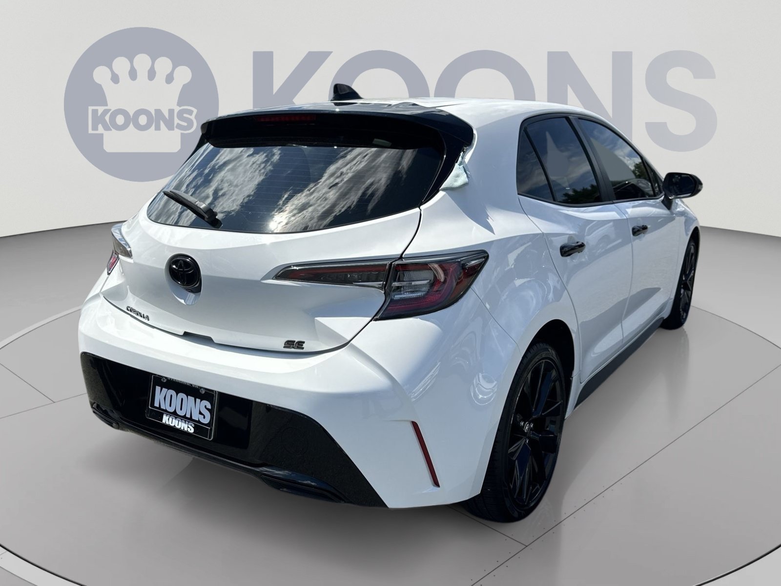 Used 2022 Toyota Corolla SE FWD image 11