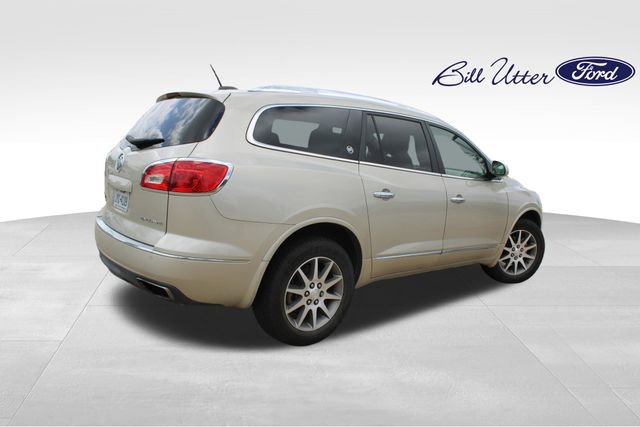 Used 2017 Buick Enclave Leather FWD image 4