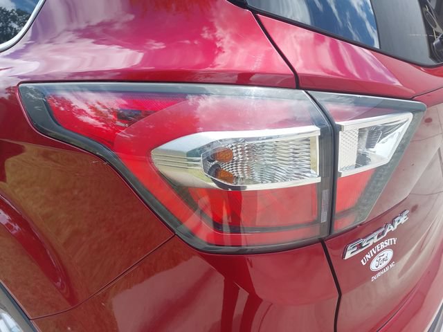 Certified 2017 Ford Escape Titanium AWD/4WD image 32