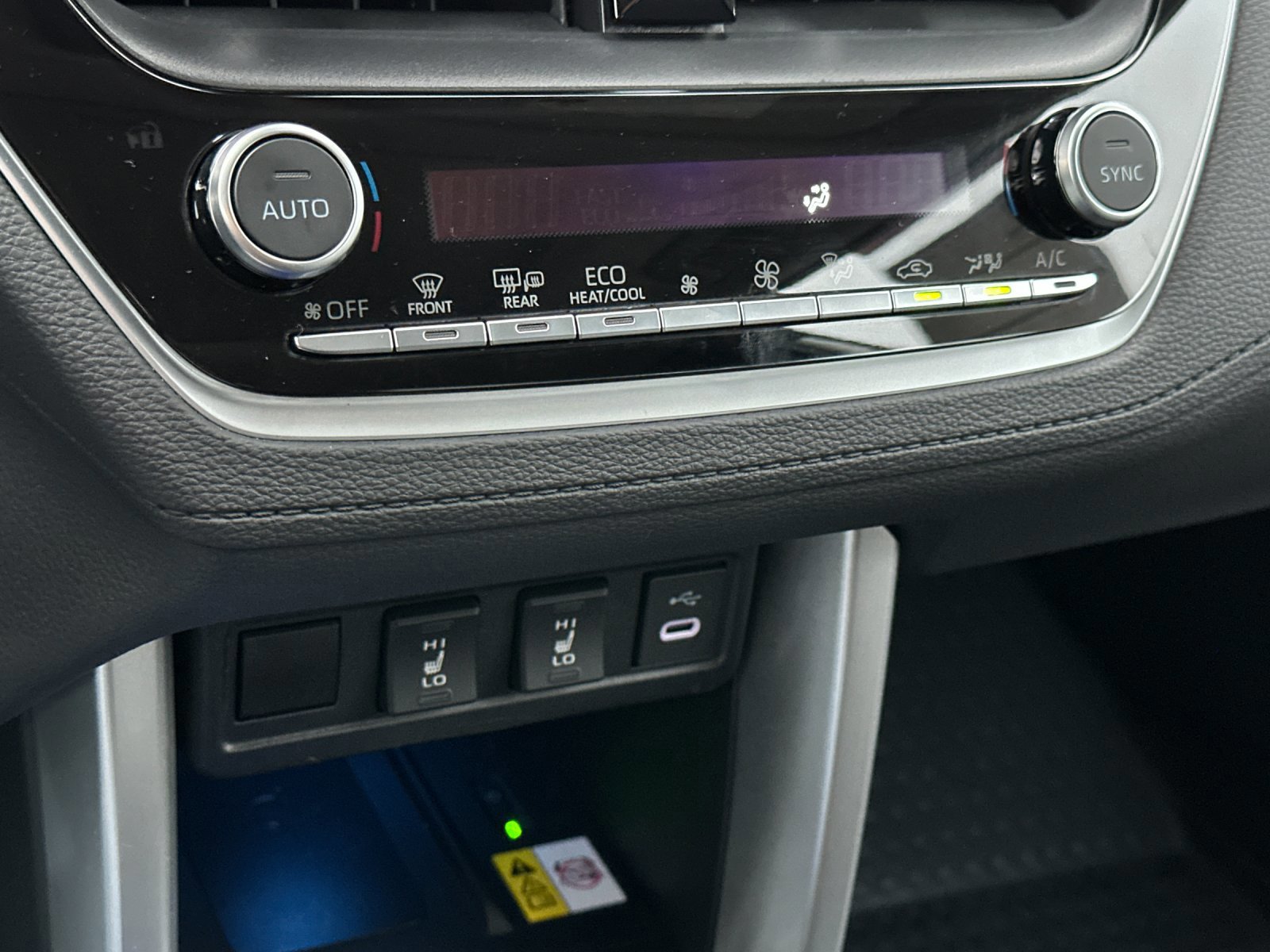 Used 2023 Toyota Corolla Cross XLE image 20