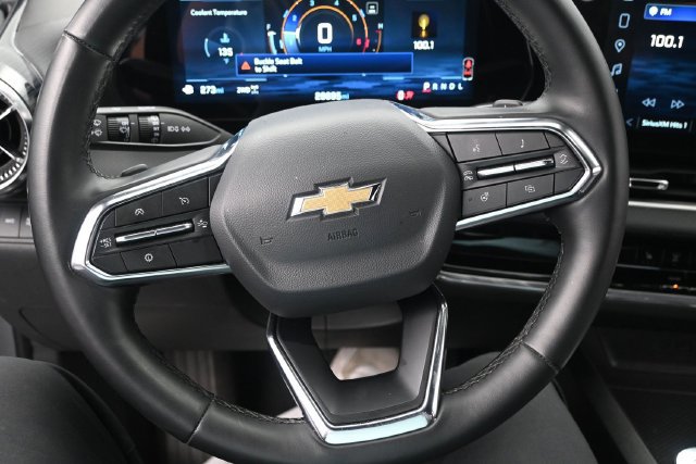 Used 2025 Chevrolet Equinox LT AWD/4WD image 10