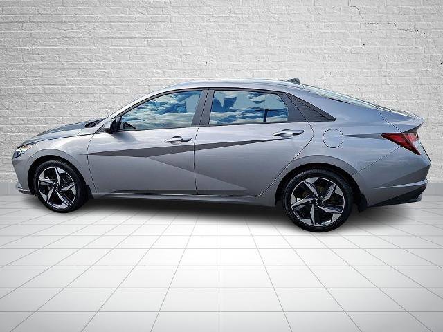 Used 2023 Hyundai Elantra SEL w/ Convenience Package FWD image 7