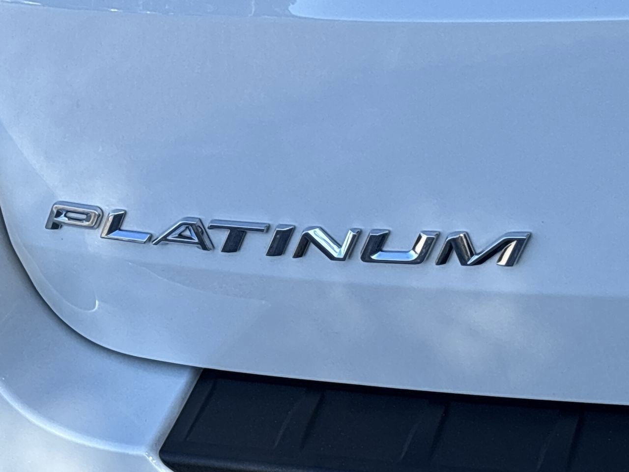 Certified 2025 Ford Explorer Platinum w/ Ultimate Package image 10