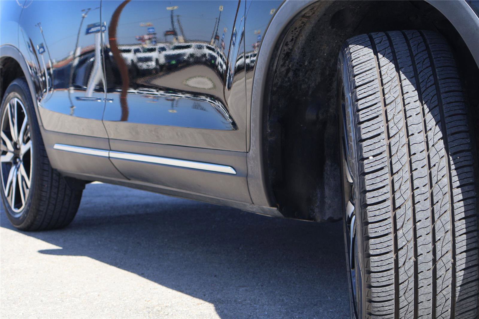 Used 2020 Honda Pilot Touring image 11