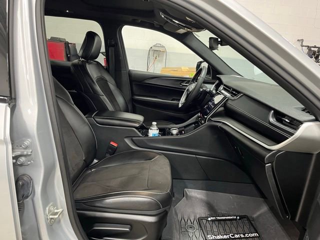 Used 2023 Jeep Grand Cherokee Altitude image 22