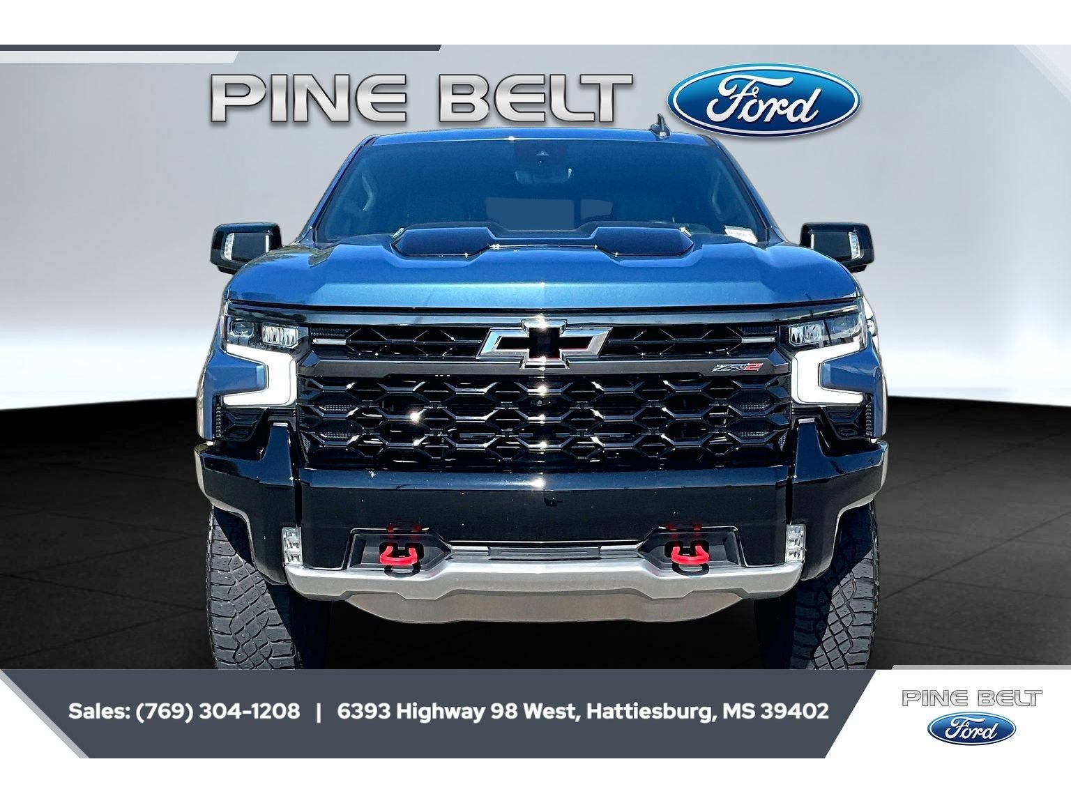Used 2024 Chevrolet Silverado 1500 ZR2 w/ Technology Package AWD/4WD image 3