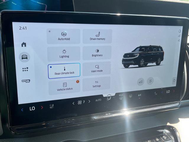 Certified 2025 Ford Expedition Active AWD/4WD image 12