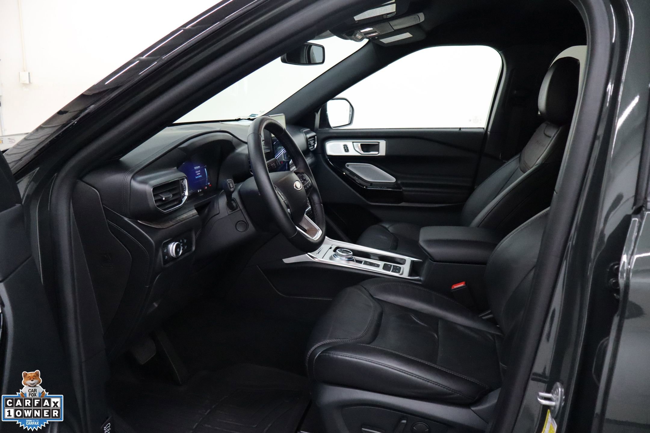 Certified 2023 Ford Explorer Platinum w/ Technology Package RWD image 22