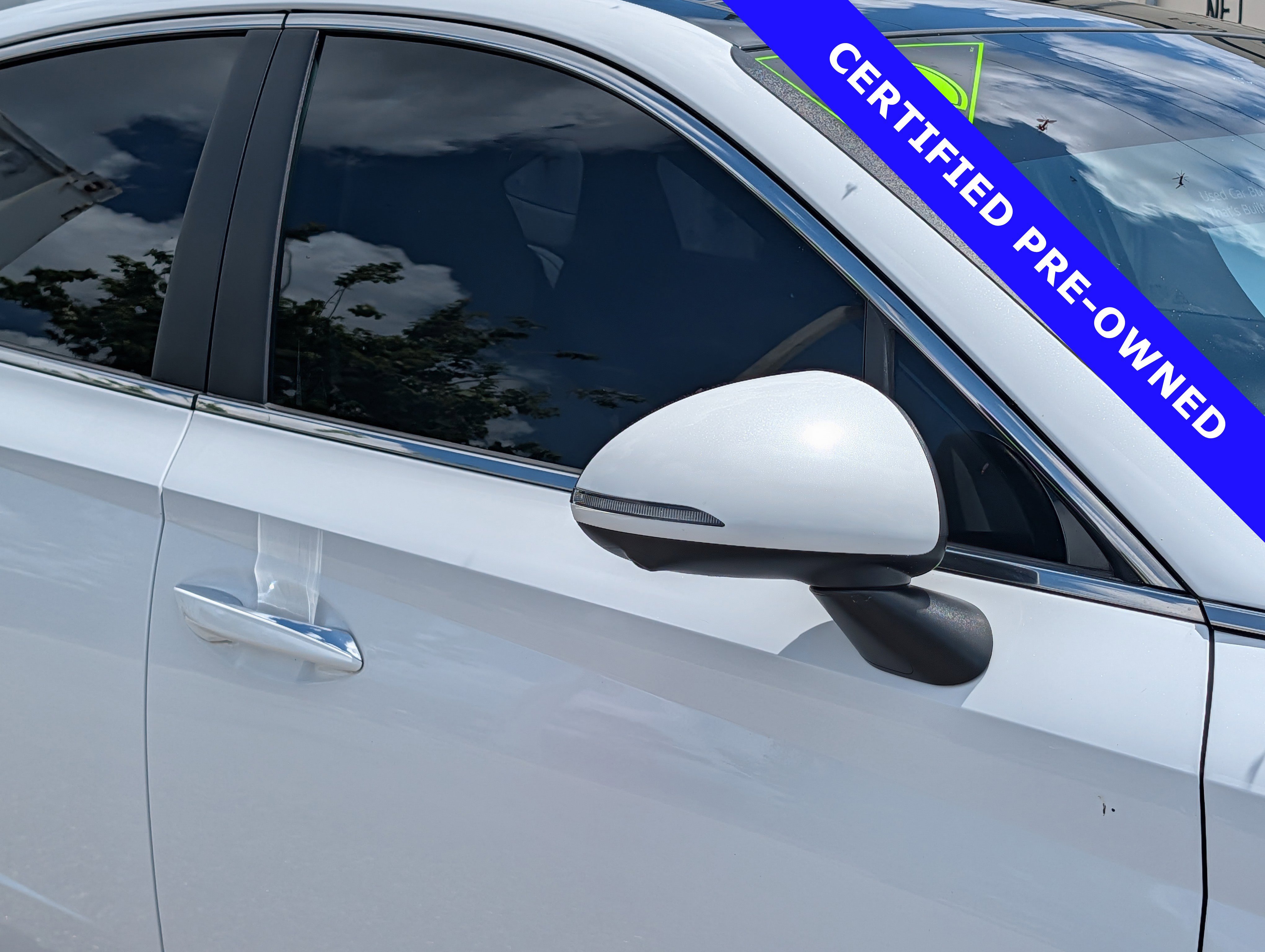 Used 2023 Hyundai Sonata Limited w/ Cargo Package FWD image 10