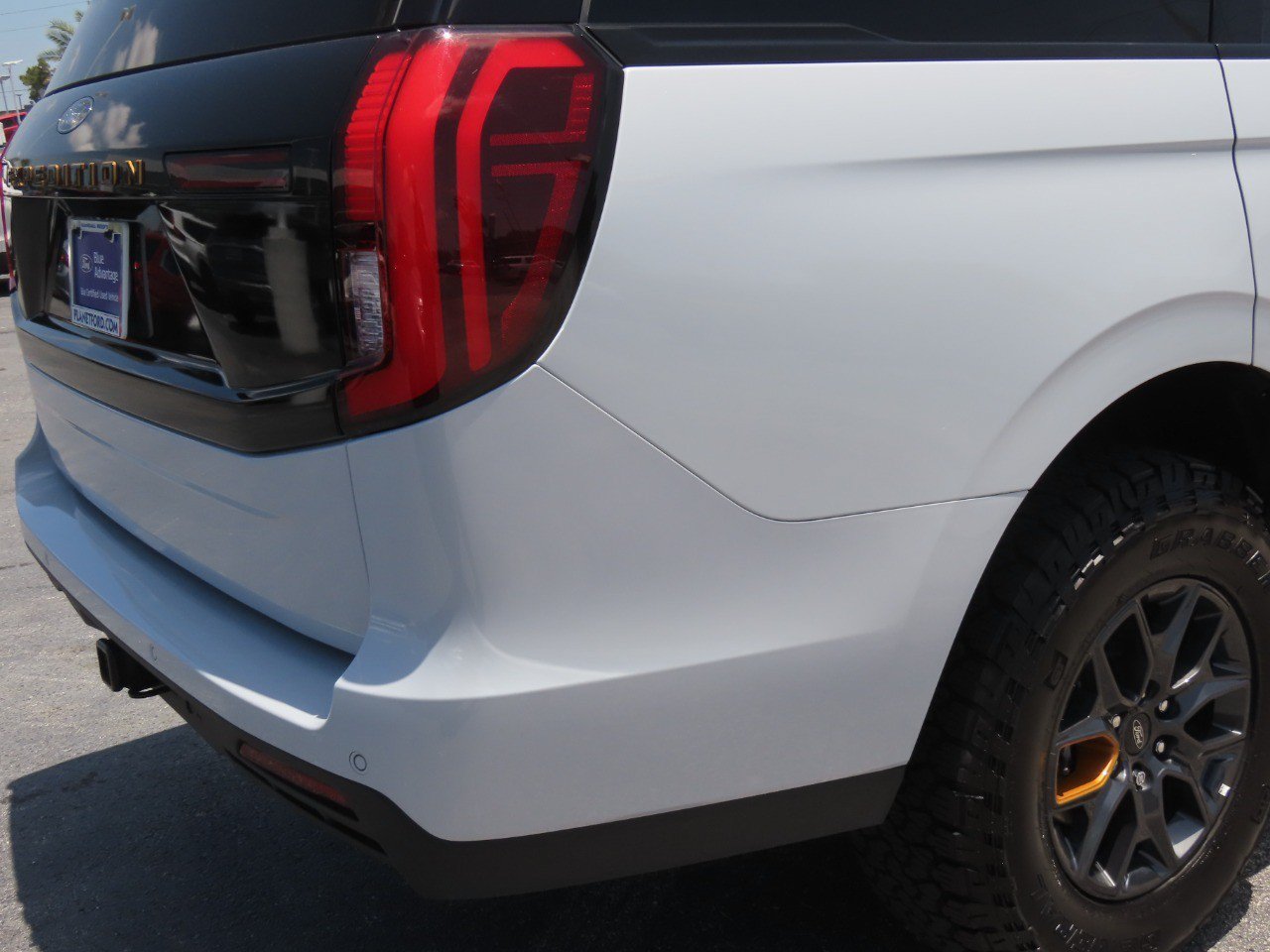 Certified 2026 Ford Expedition Tremor AWD/4WD image 10