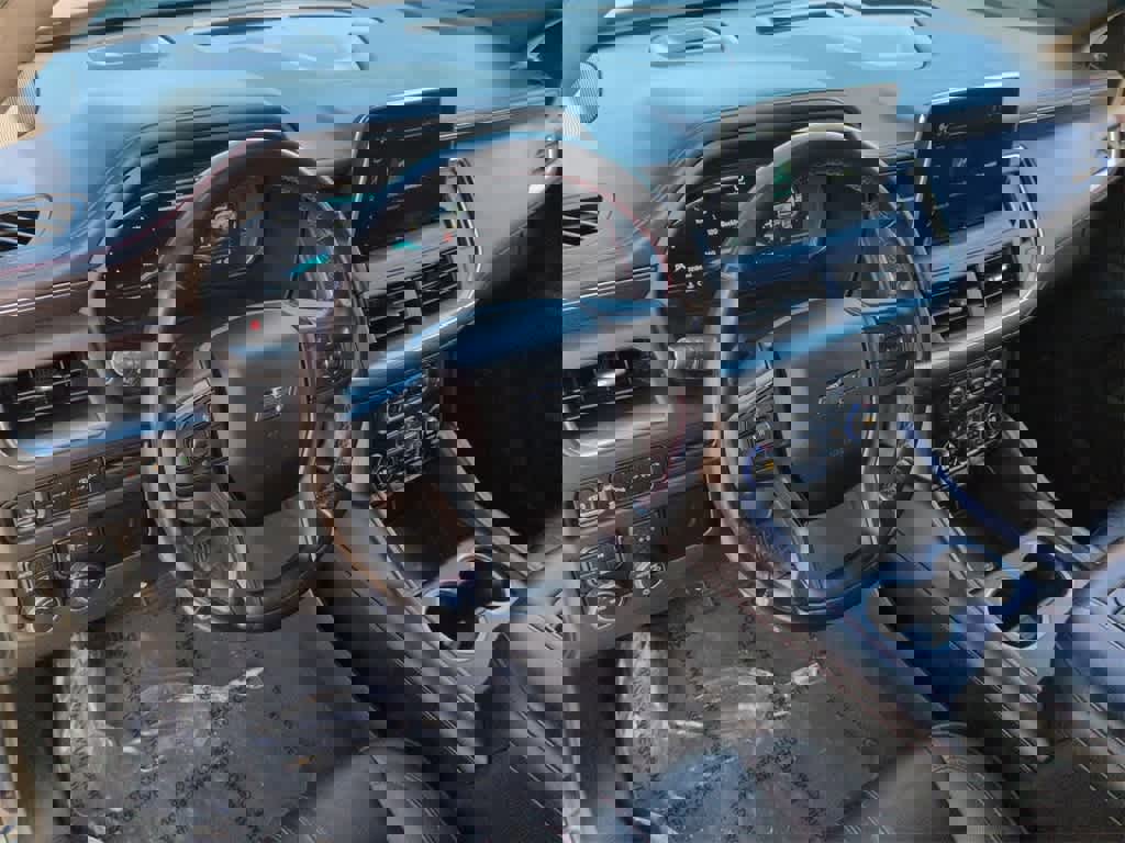 Used 2022 Chevrolet Suburban RST image 10