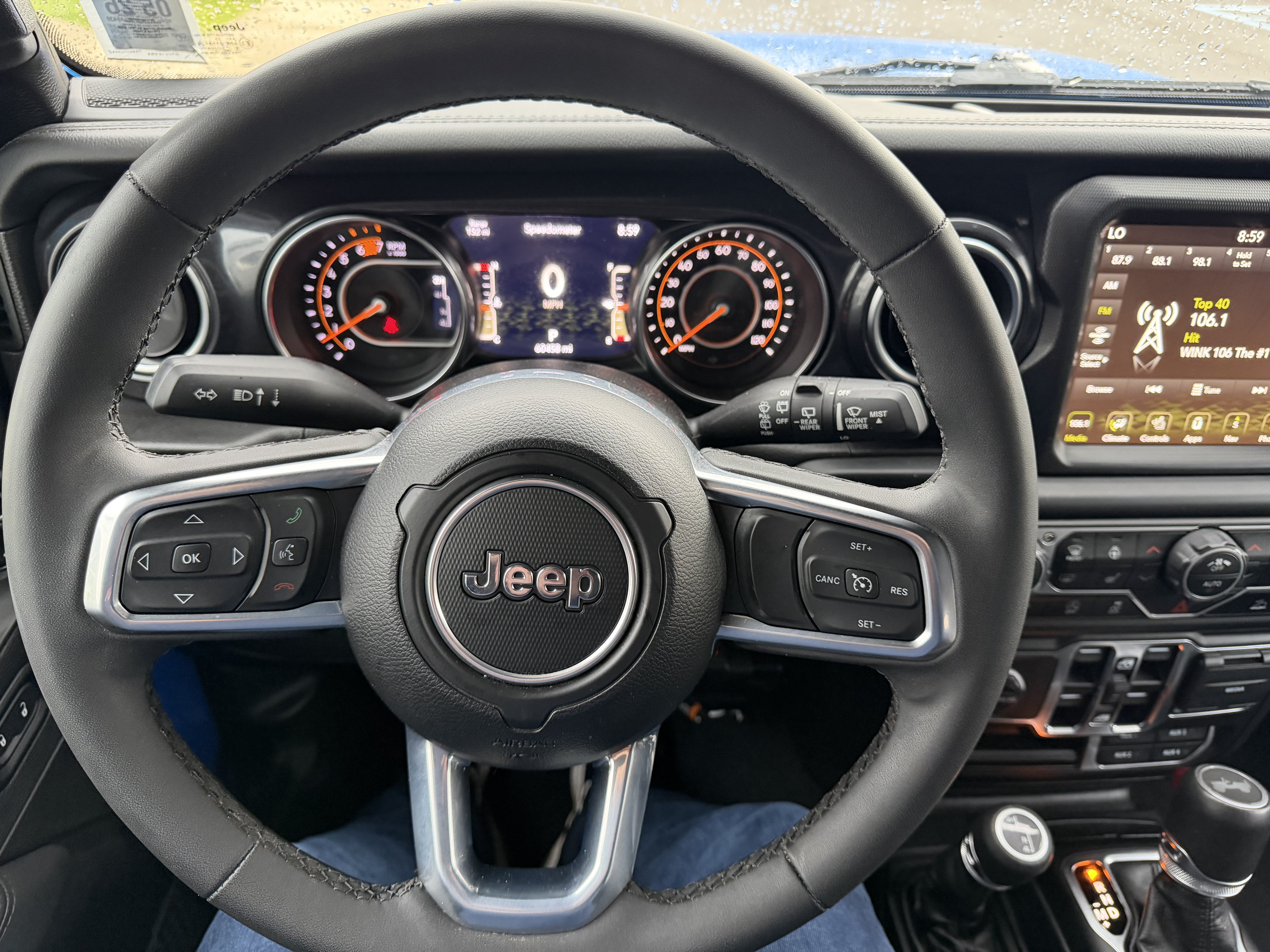 Used 2023 Jeep Wrangler Unlimited Sahara AWD/4WD image 7