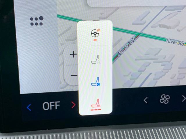 Certified 2025 Ford Explorer Platinum w/ Ultimate Package image 25