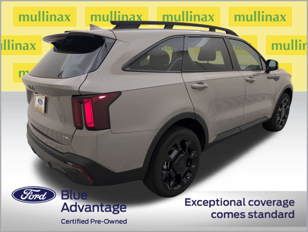 Used 2025 Kia Sorento X-Line EX image 4