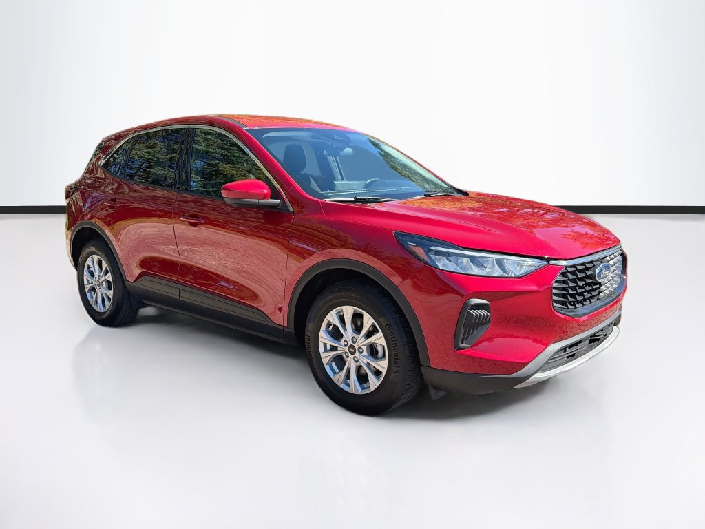 Certified 2023 Ford Escape Active w/ Tech Pack #2 AWD/4WD image 3