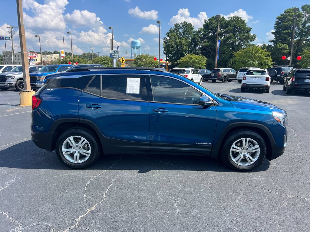 Used 2020 GMC Terrain SLE w/ Driver Convenience Package FWD image 8