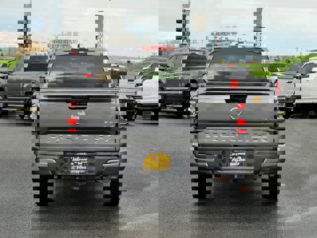 Used 2023 Nissan Frontier SV w/ Tow Package image 4