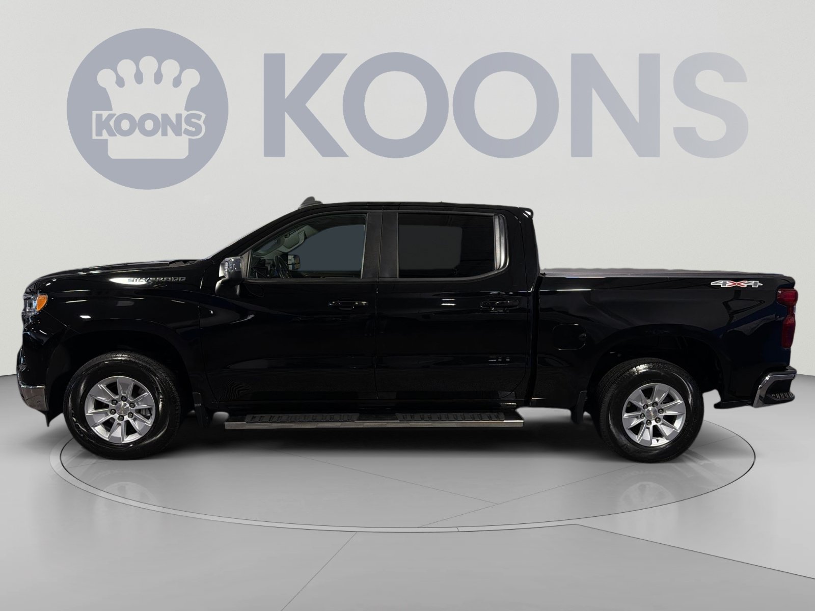 Used 2022 Chevrolet Silverado 1500 LT w/ Safety Package AWD/4WD image 2