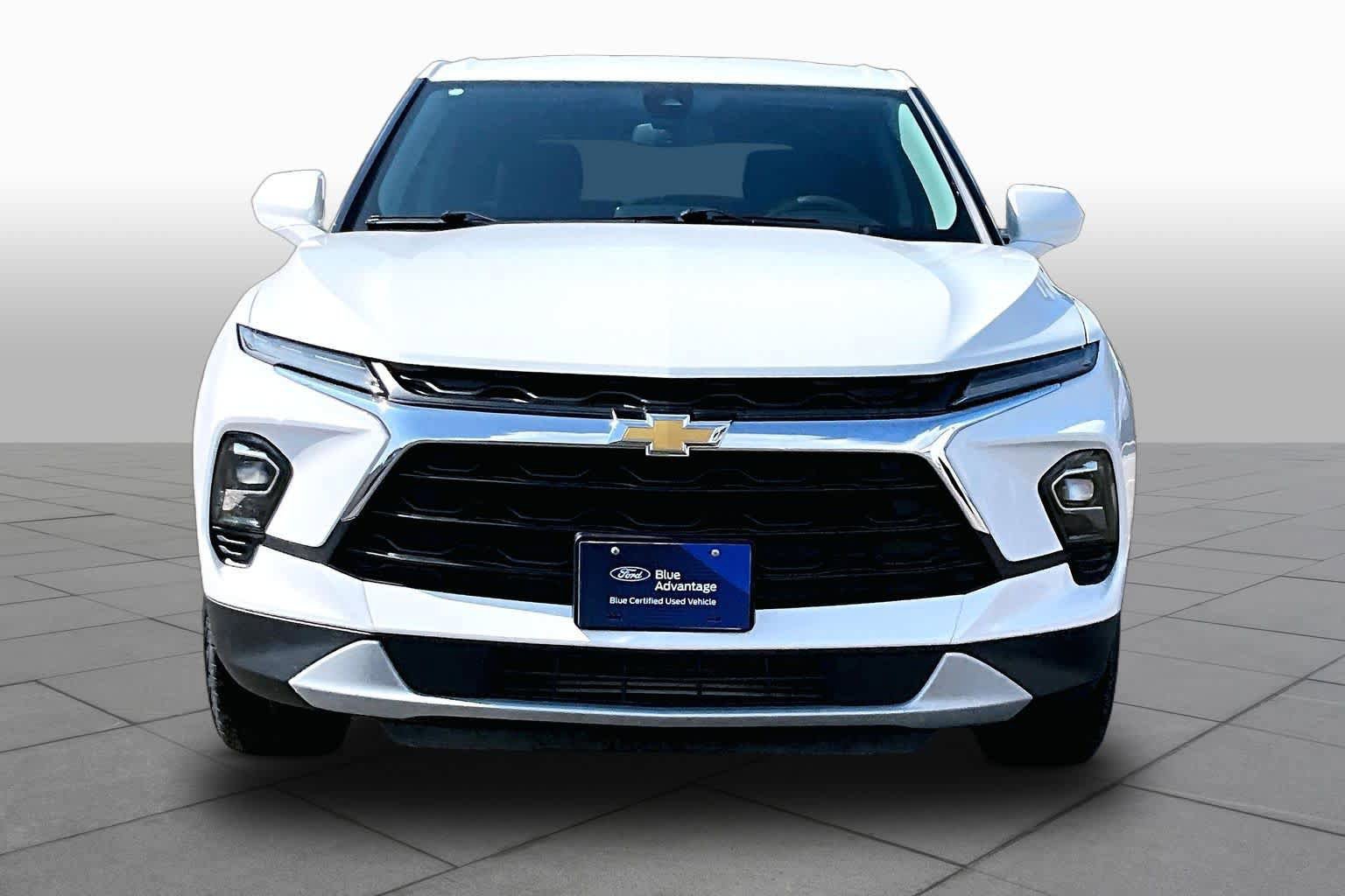 Used 2023 Chevrolet Blazer LT w/ Driver Confidence Package FWD image 4