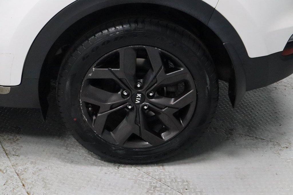 Used 2020 Kia Sportage S image 18