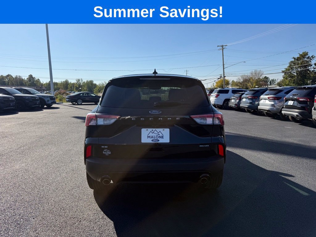 Certified 2022 Ford Escape SE w/ SE Sport Appearance Package AWD/4WD image 6