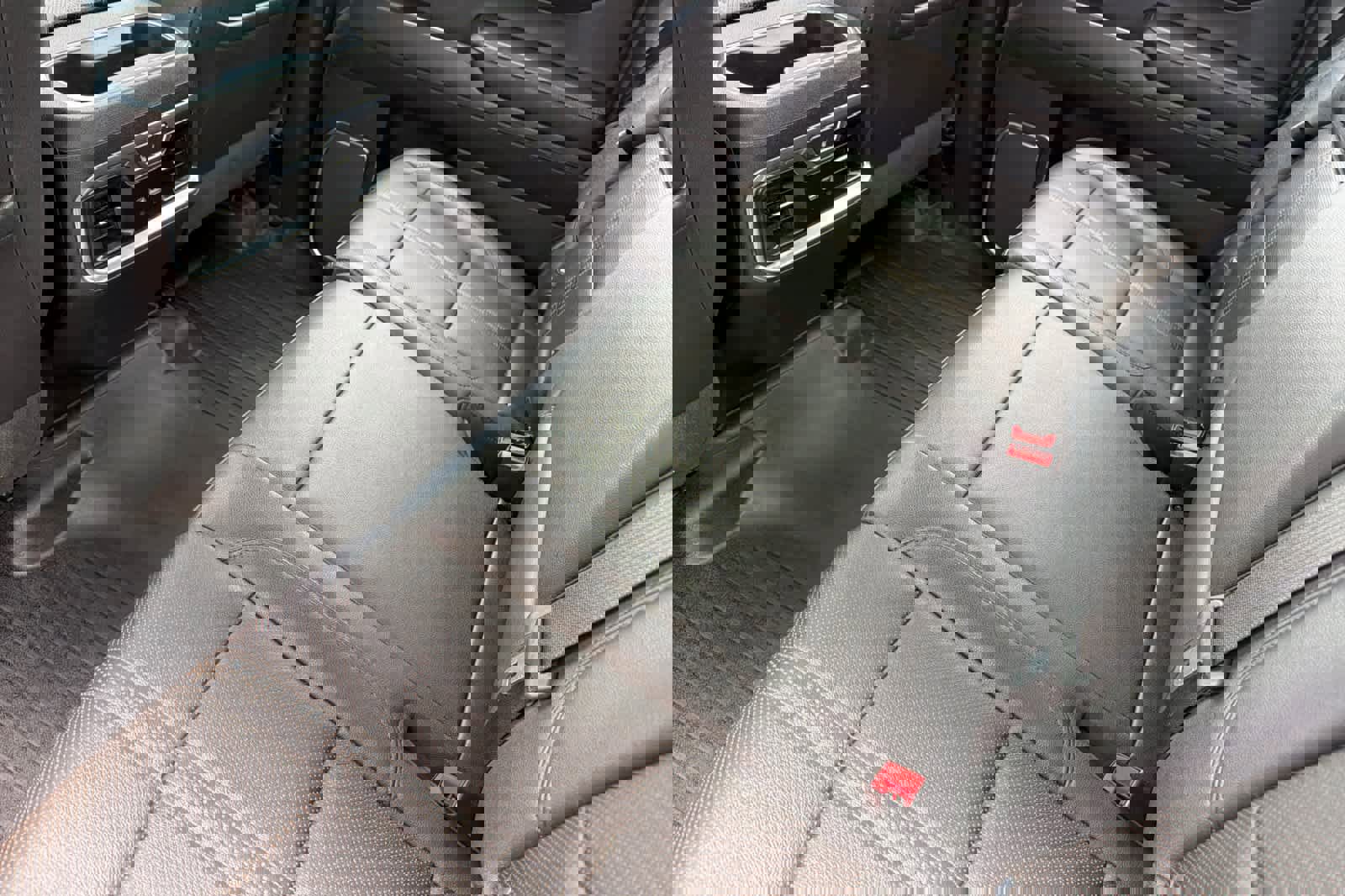 Used 2023 Chevrolet Silverado 1500 High Country w/ Technology Package image 10