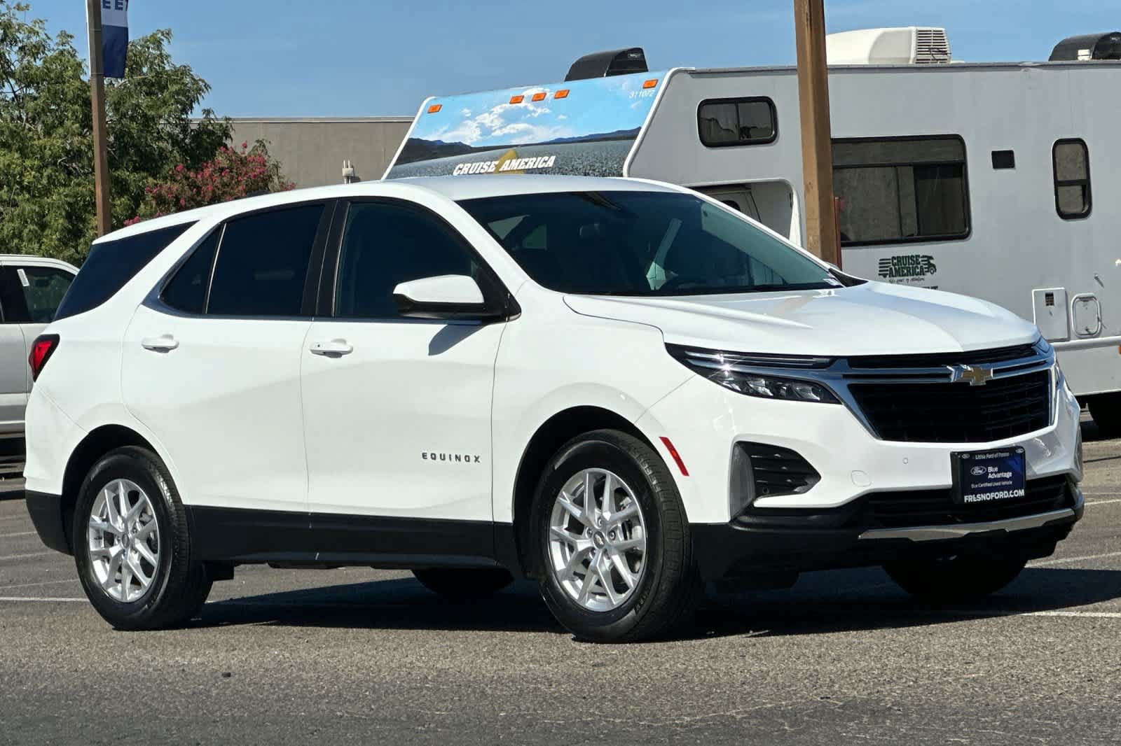 Used 2023 Chevrolet Equinox LT w/ Driver Convenience Package FWD image 10