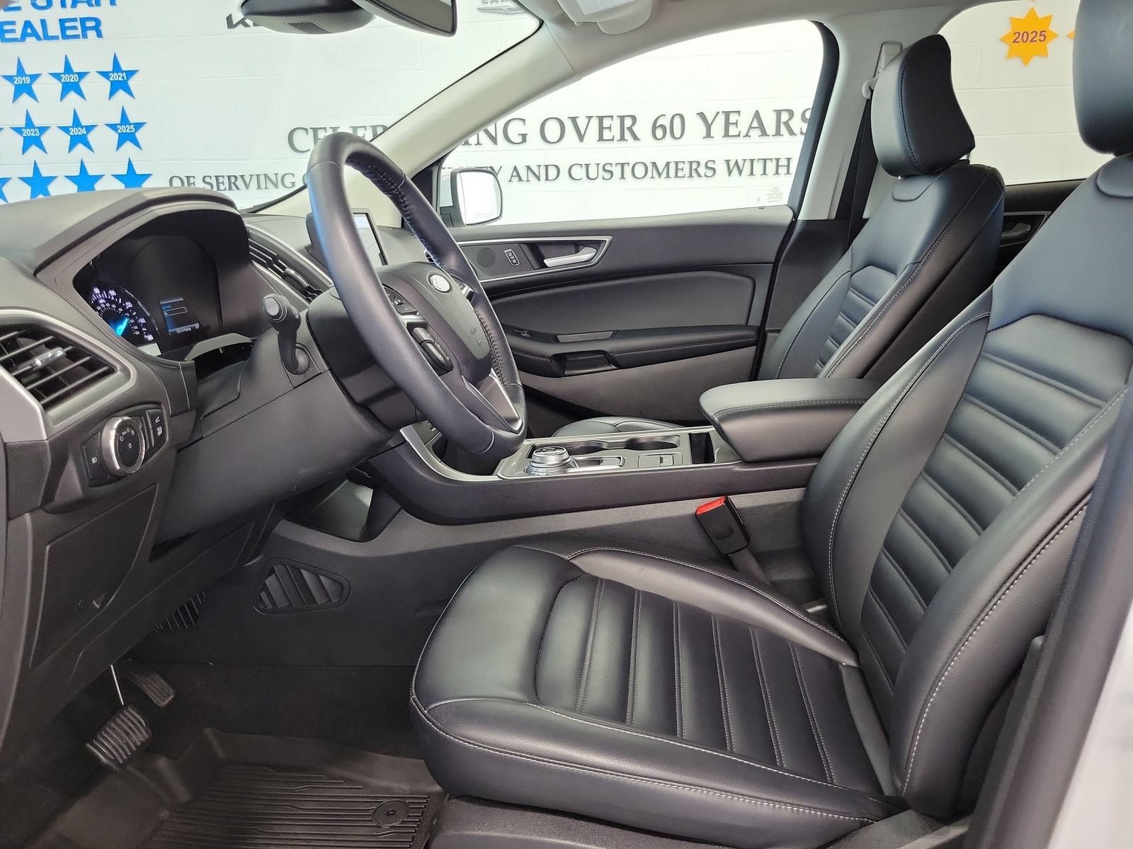 Certified 2024 Ford Edge SEL w/ Convenience Package AWD/4WD image 8