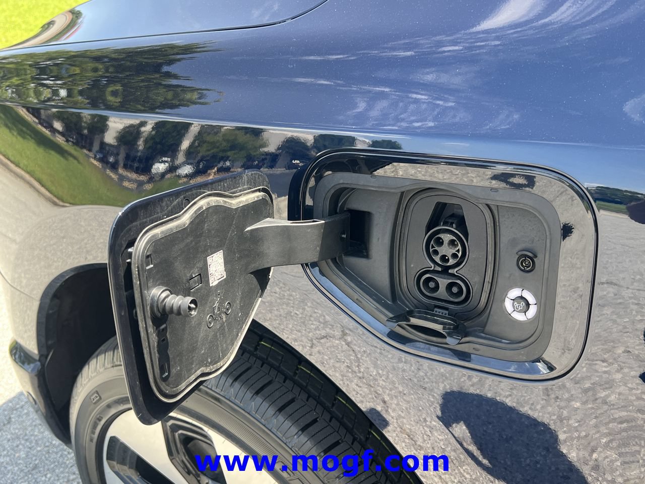 Certified 2023 Ford F150 Lightning Platinum AWD/4WD image 34