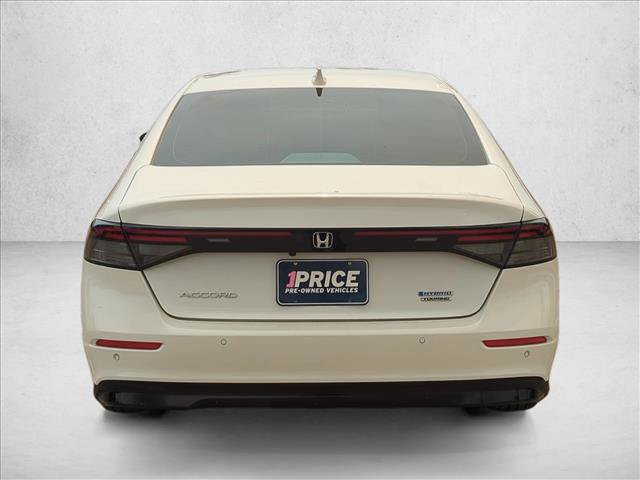 Used 2025 Honda Accord Touring image 6