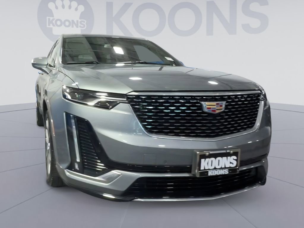 Used 2023 Cadillac XT6 Premium Luxury AWD/4WD image 2