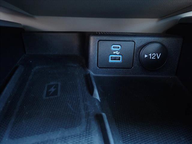 Certified 2023 Ford Escape Platinum w/ Premium Technology Package AWD/4WD image 19