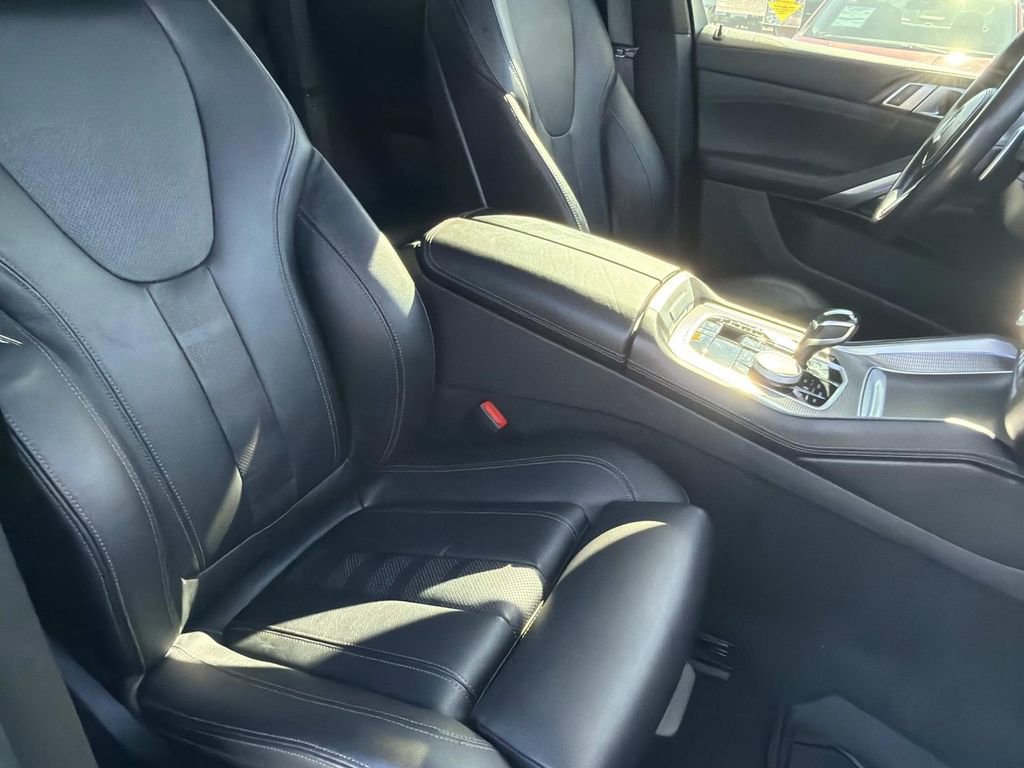 Used 2021 BMW X6 xDrive40i w/ M Sport Package image 26