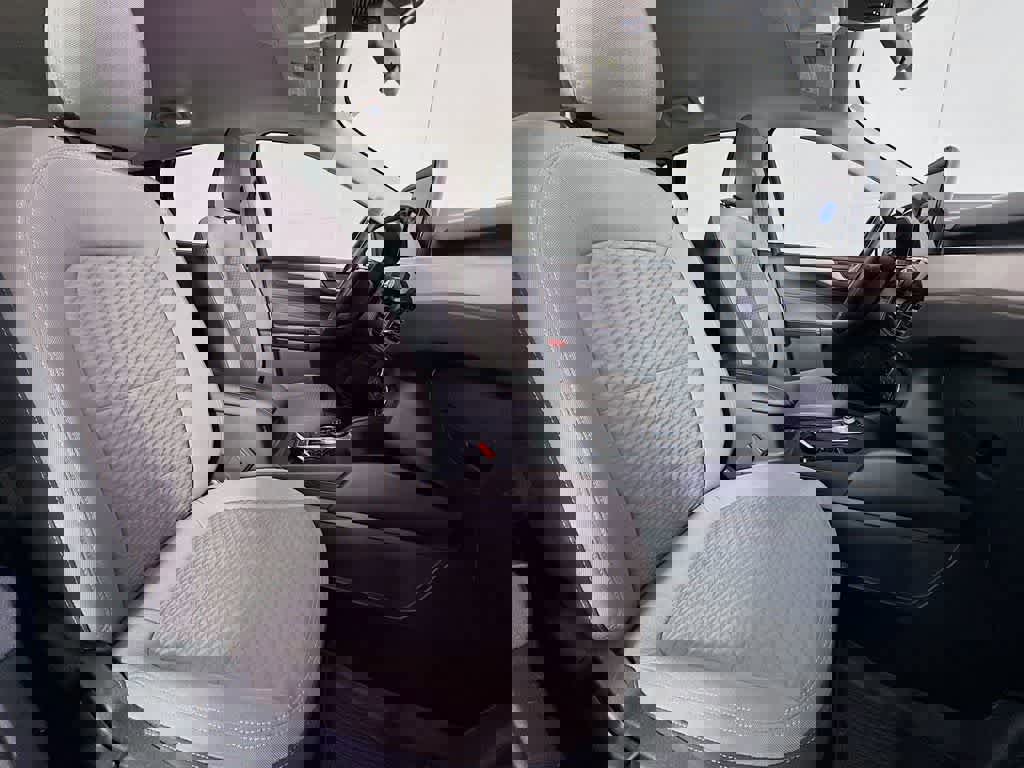 Certified 2022 Ford Escape SE w/ Cold Weather Package image 17