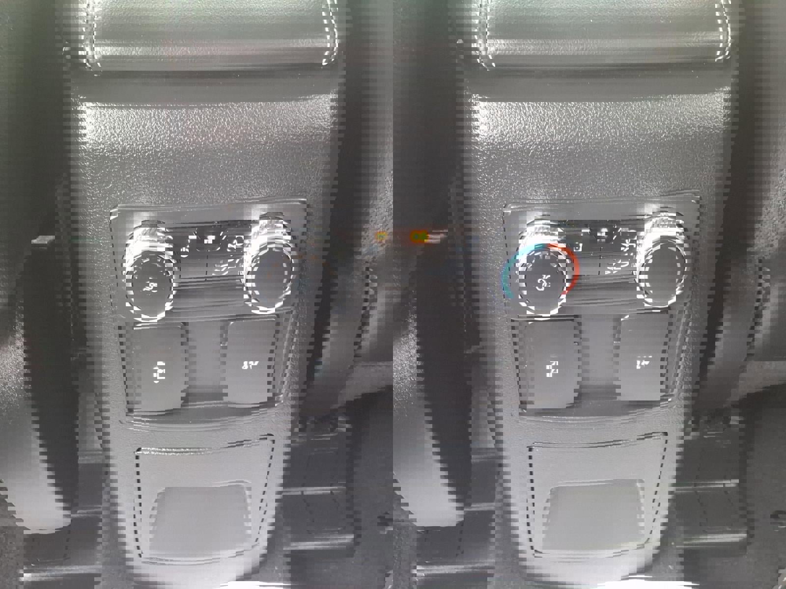 Certified 2023 Ford Explorer ST image 19