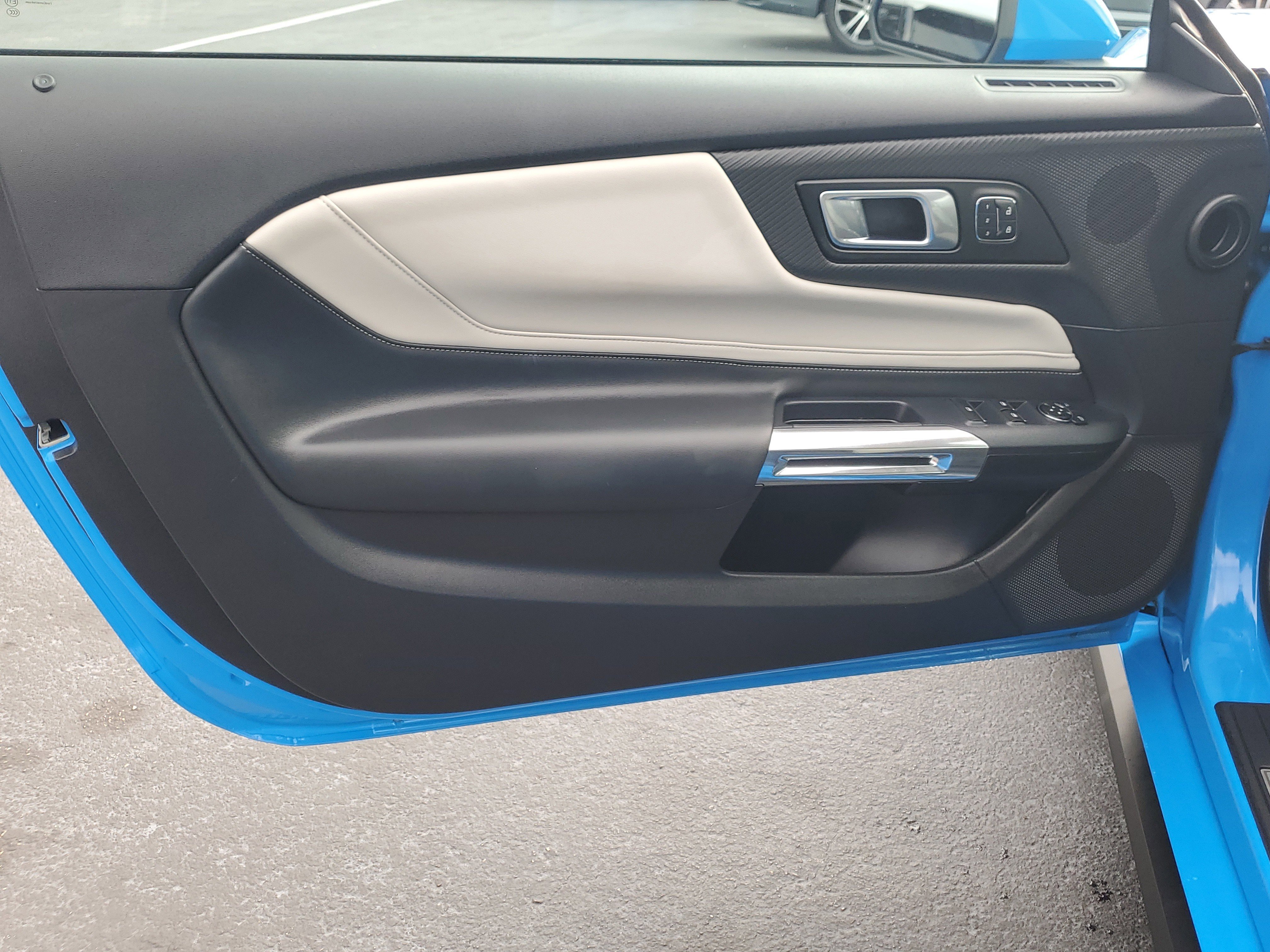 Certified 2025 Ford Mustang Premium image 12