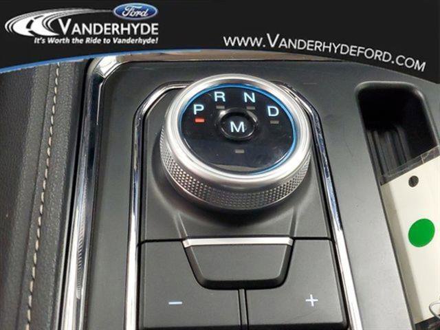 Certified 2024 Ford Expedition Max XLT image 33